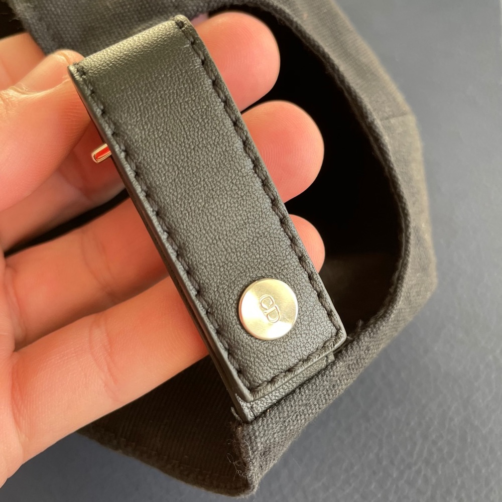 Dior hat - Picture 3 of 3